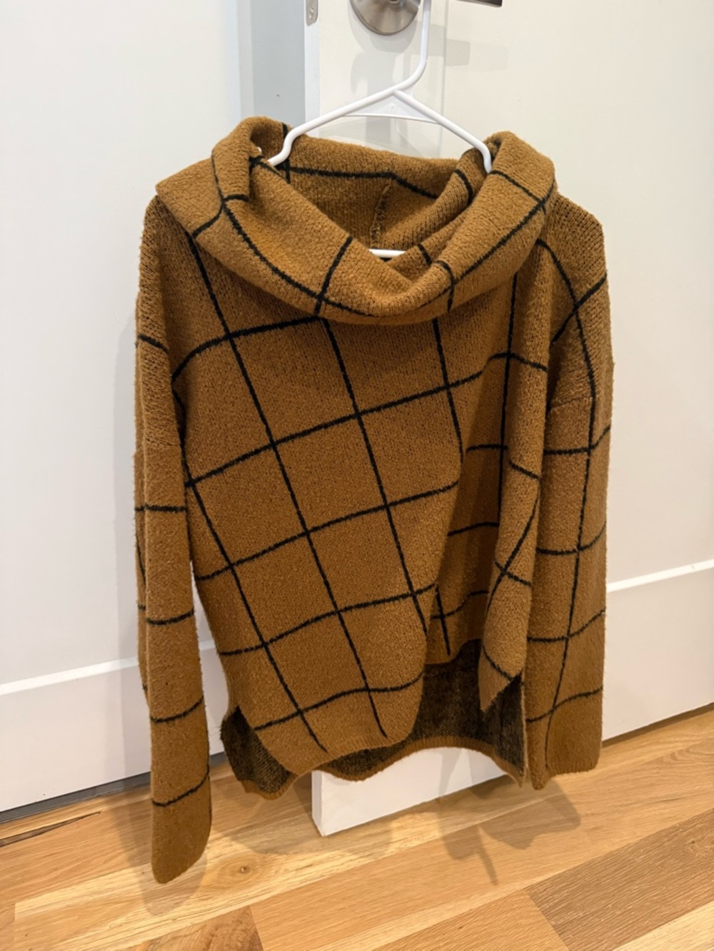 Fabrik Cozy Brown Cashmere-Feel Windowpane Cowl Neck Sweater